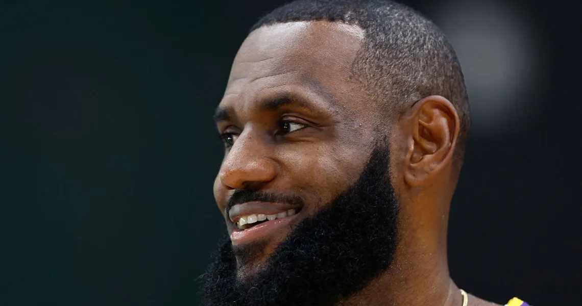 LeBron James Has Perfect Reaction To Learning He's The Oldest Player In ...