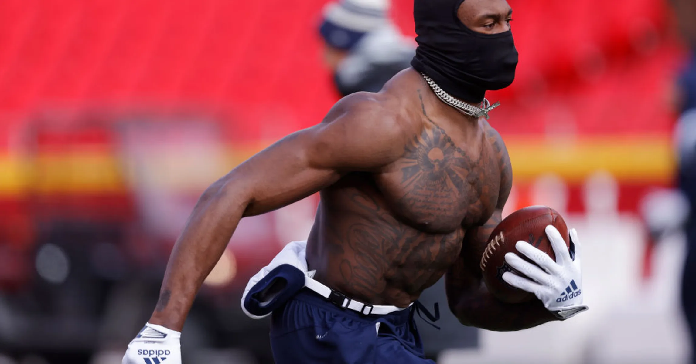 Seattle Seahawks DK Metcalf Spark Twitter Frenzy Over Shirtless Warm Ups