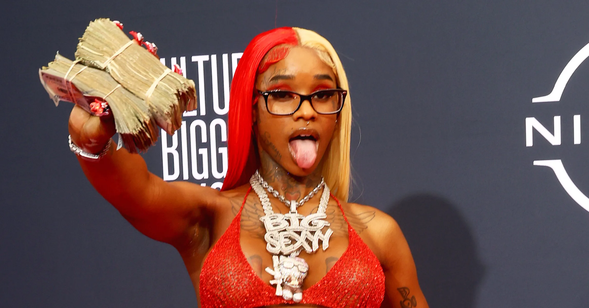 Sexyy Red Calls Out Woman Who Farted Near Her At The 2023 BET Awards