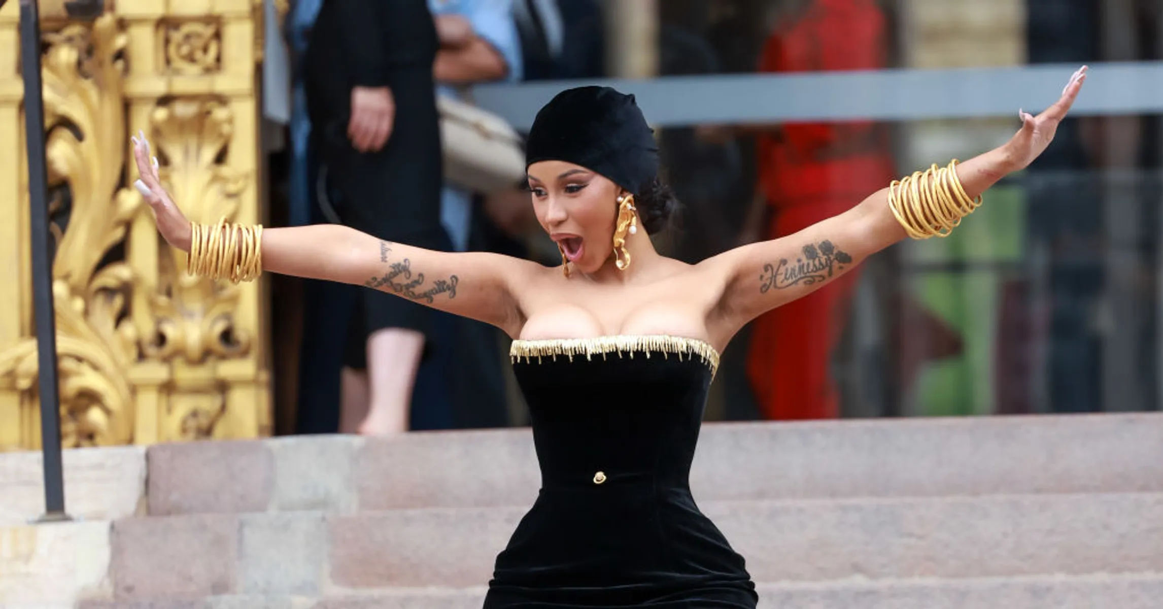 Cardi B Reportedly Threw Mic At DJ During Nightclub Set