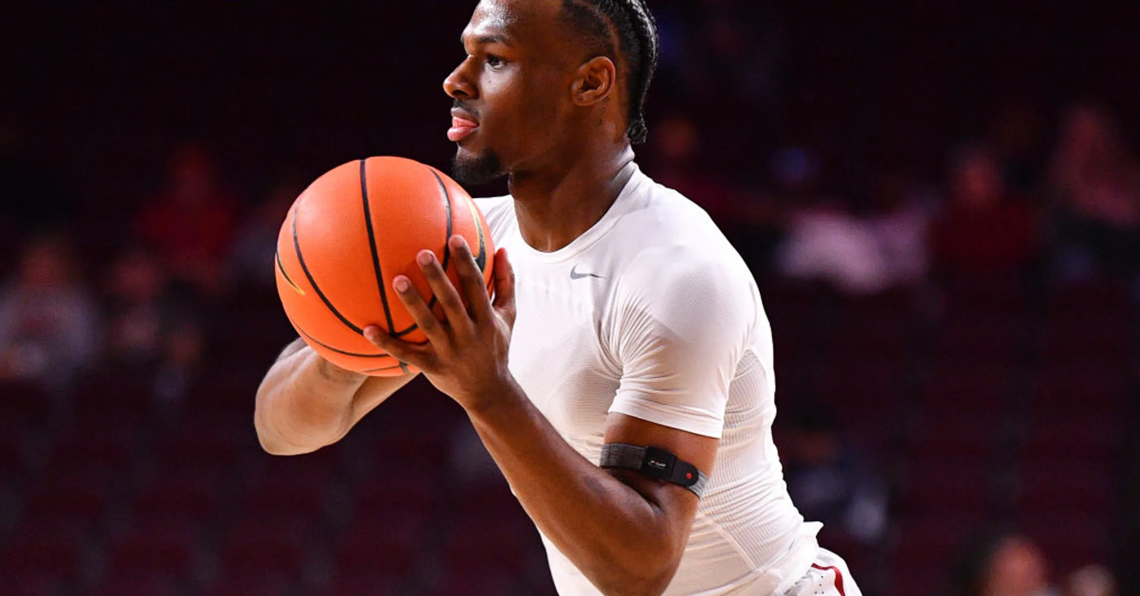 Bronny James Warms Up With USC Four Months After Cardiac Arrest