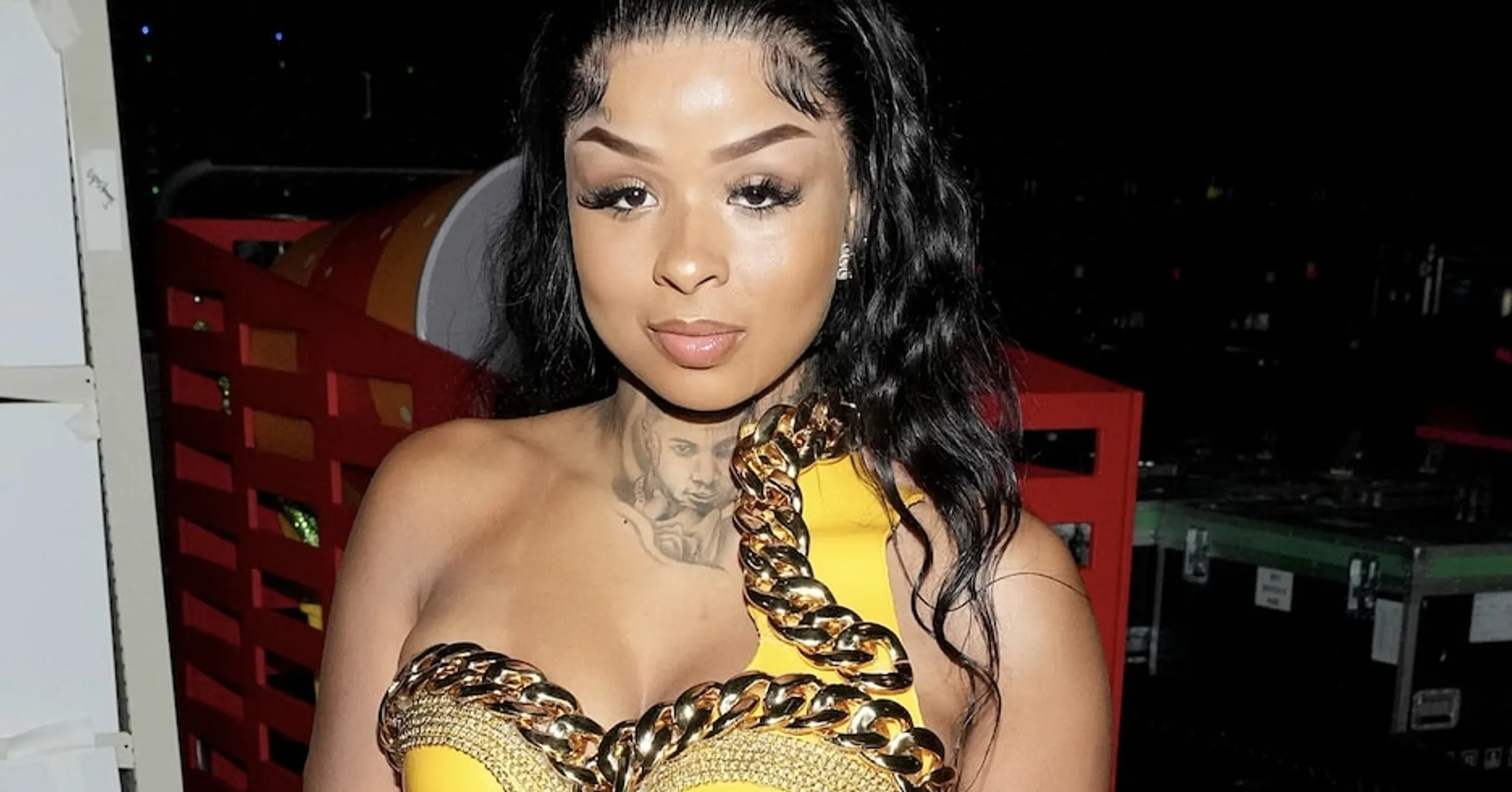 Chrisean Rock Was Using Toilet When Blueface Pulled Up To Fight Her  Brother: Watch