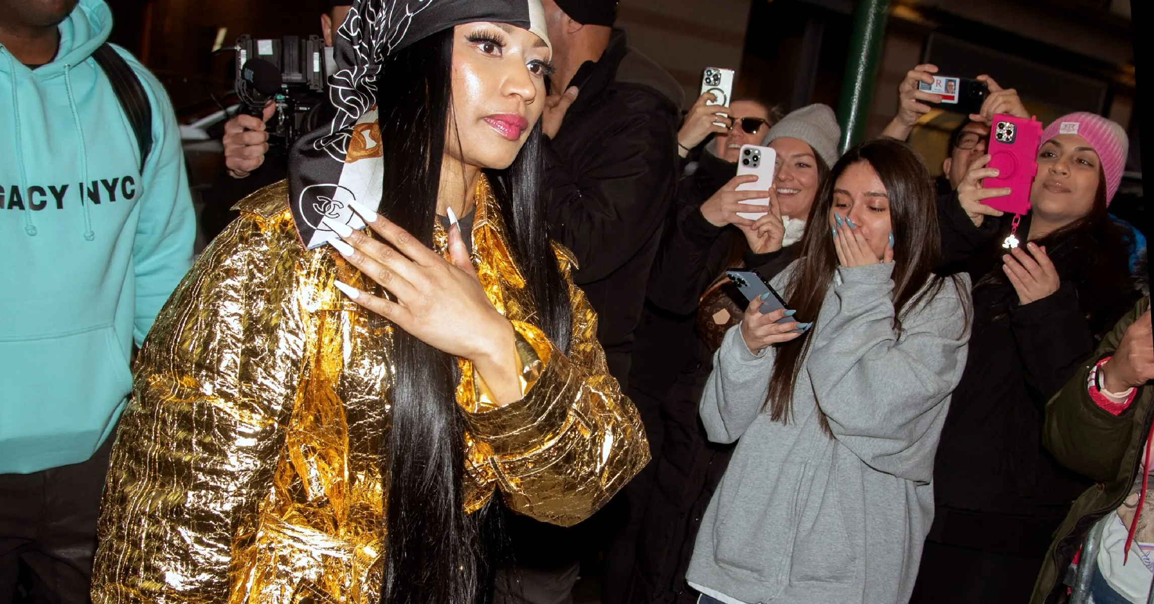 Nicki Minaj Stuns In Black And Gold Fit Following Pink Friday 2 Release