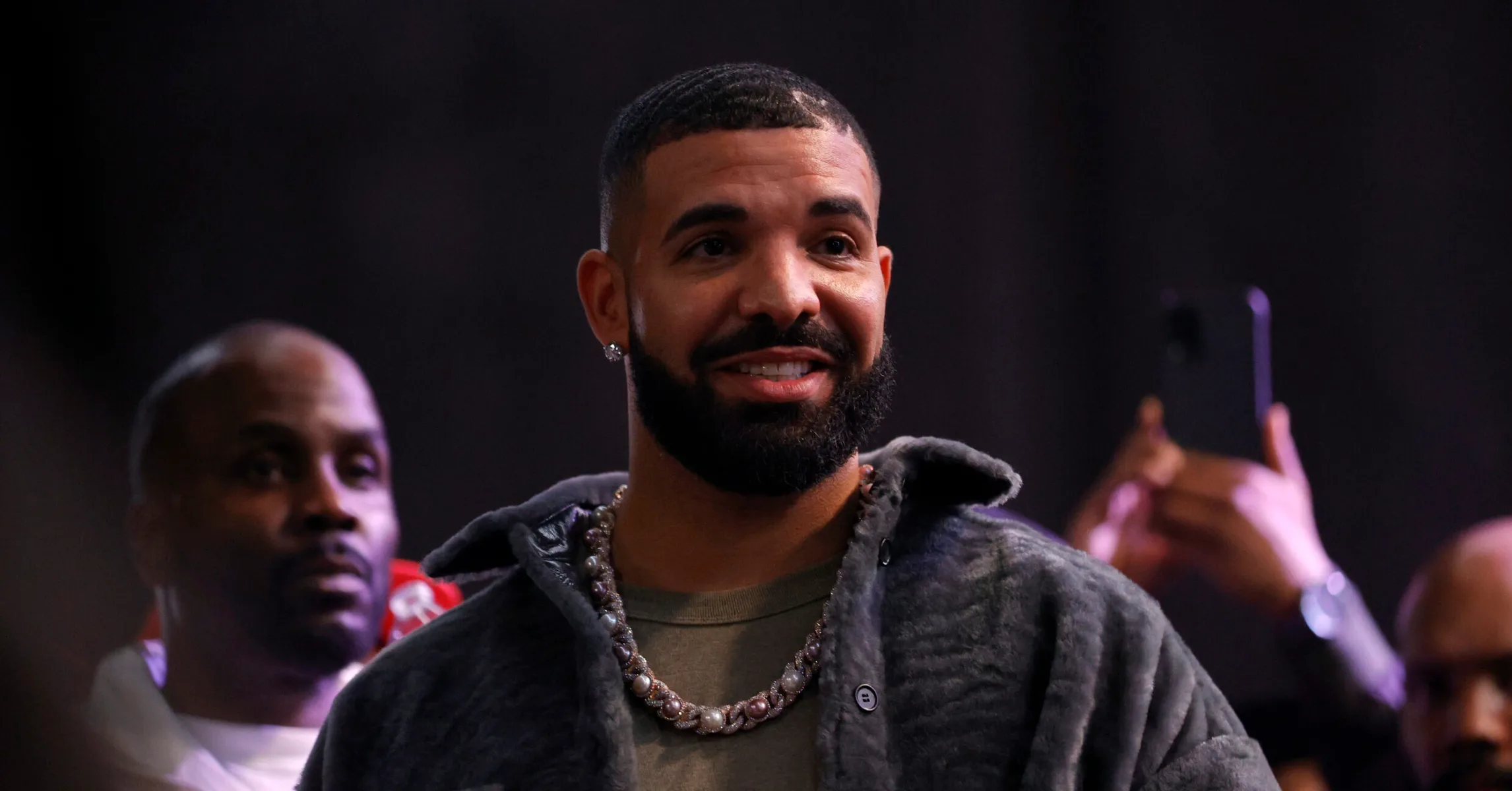 Drake Expertly Avoids Addressing Leaked Video By Misdirecting The Crowd  Acquirement His Most Recent Show