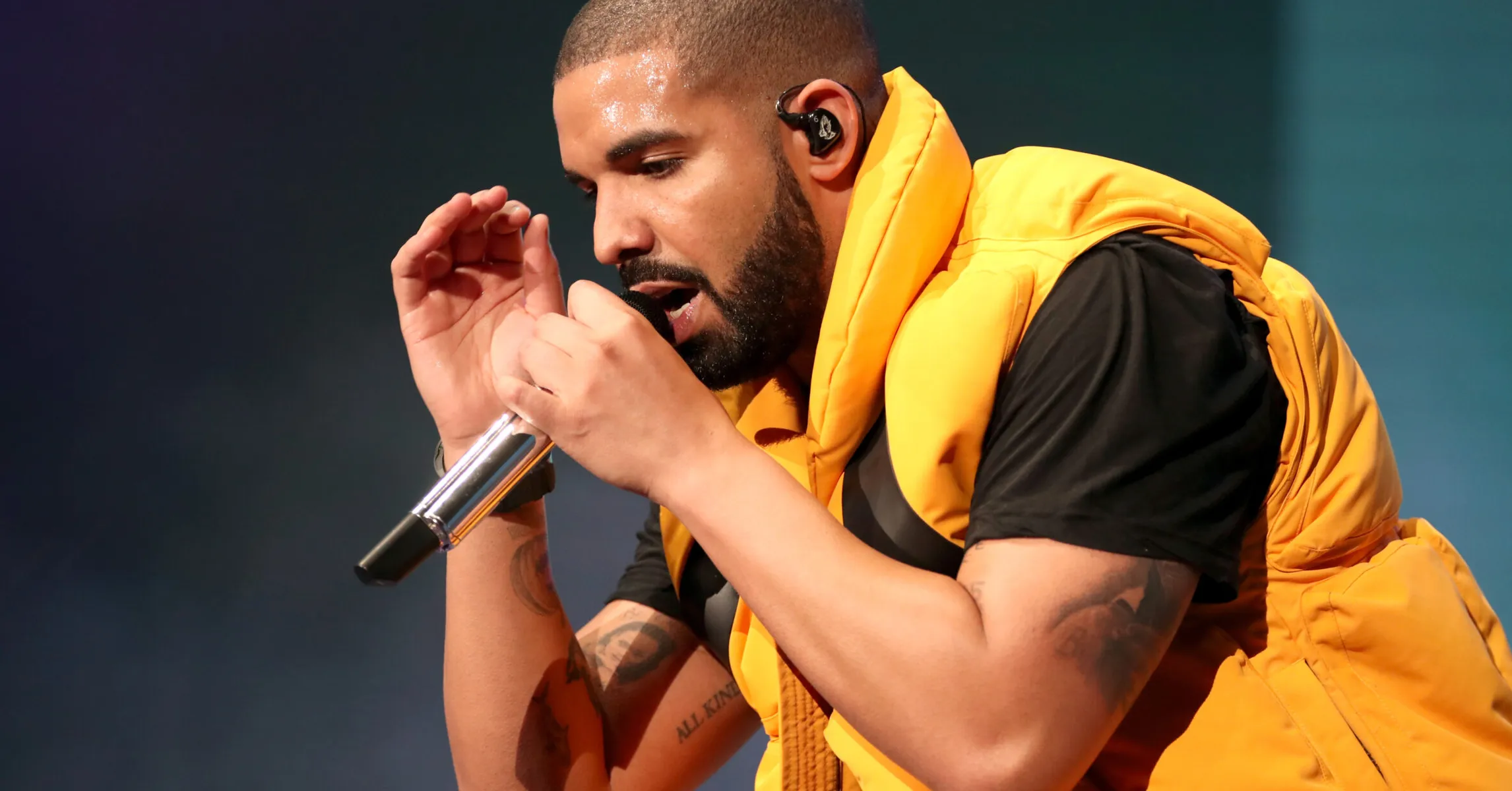 DJ Akademiks Isn’t Happy With Lil Yachty’s Stance On Drake & Kendrick Lamar, Says Drake Needs A “Delusional” Friend