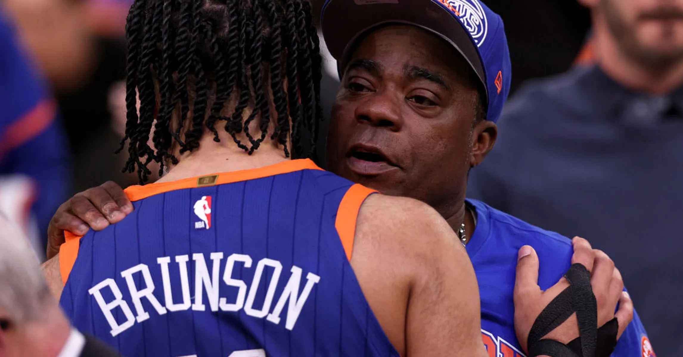 Tracy Morgan Gives Tyler Maxey The Middle Finger As He Torches Knicks