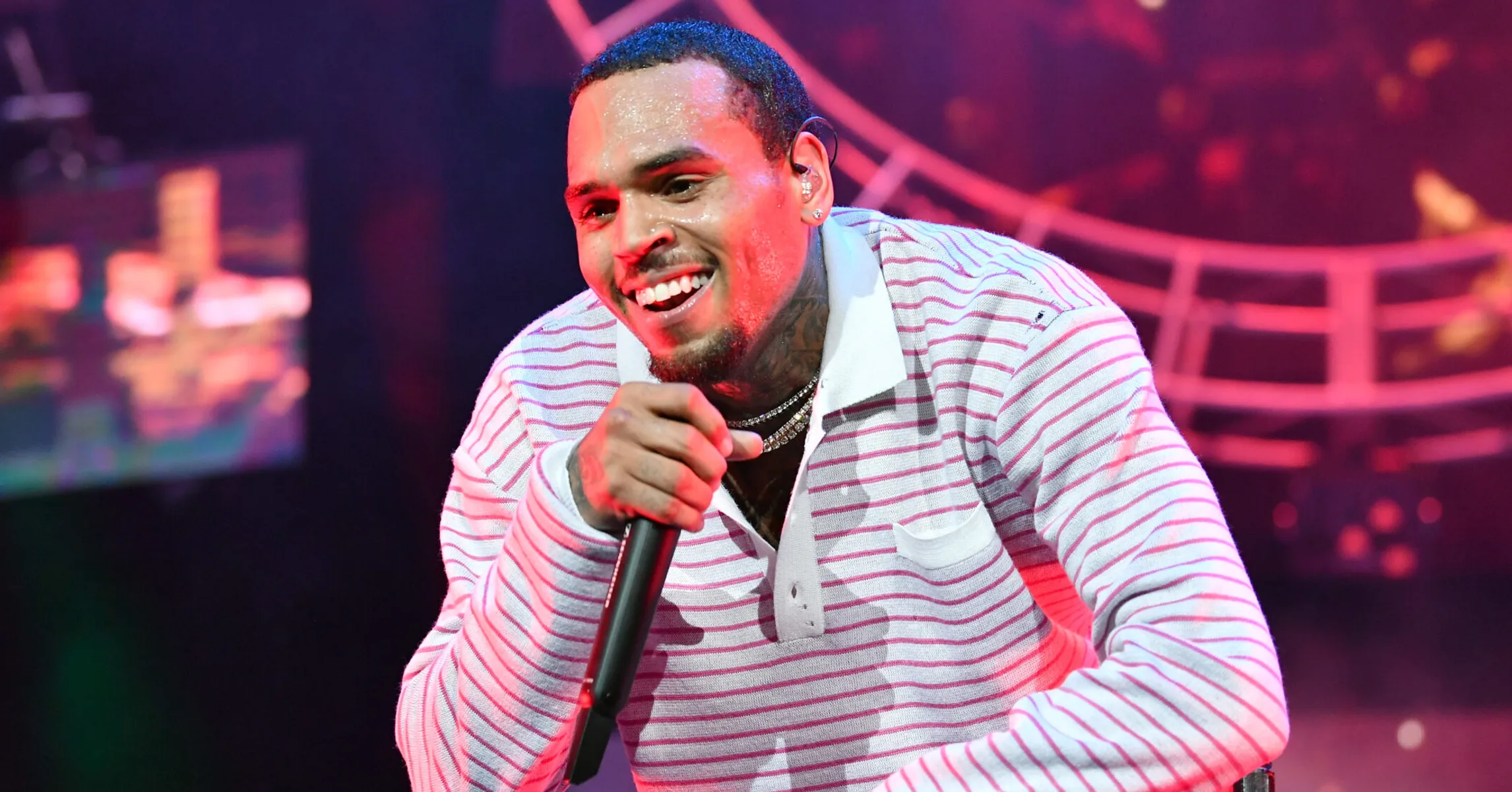 Chris Brown Sued By Security Guard Involved In Alleged Backstage Brawl, Fans React