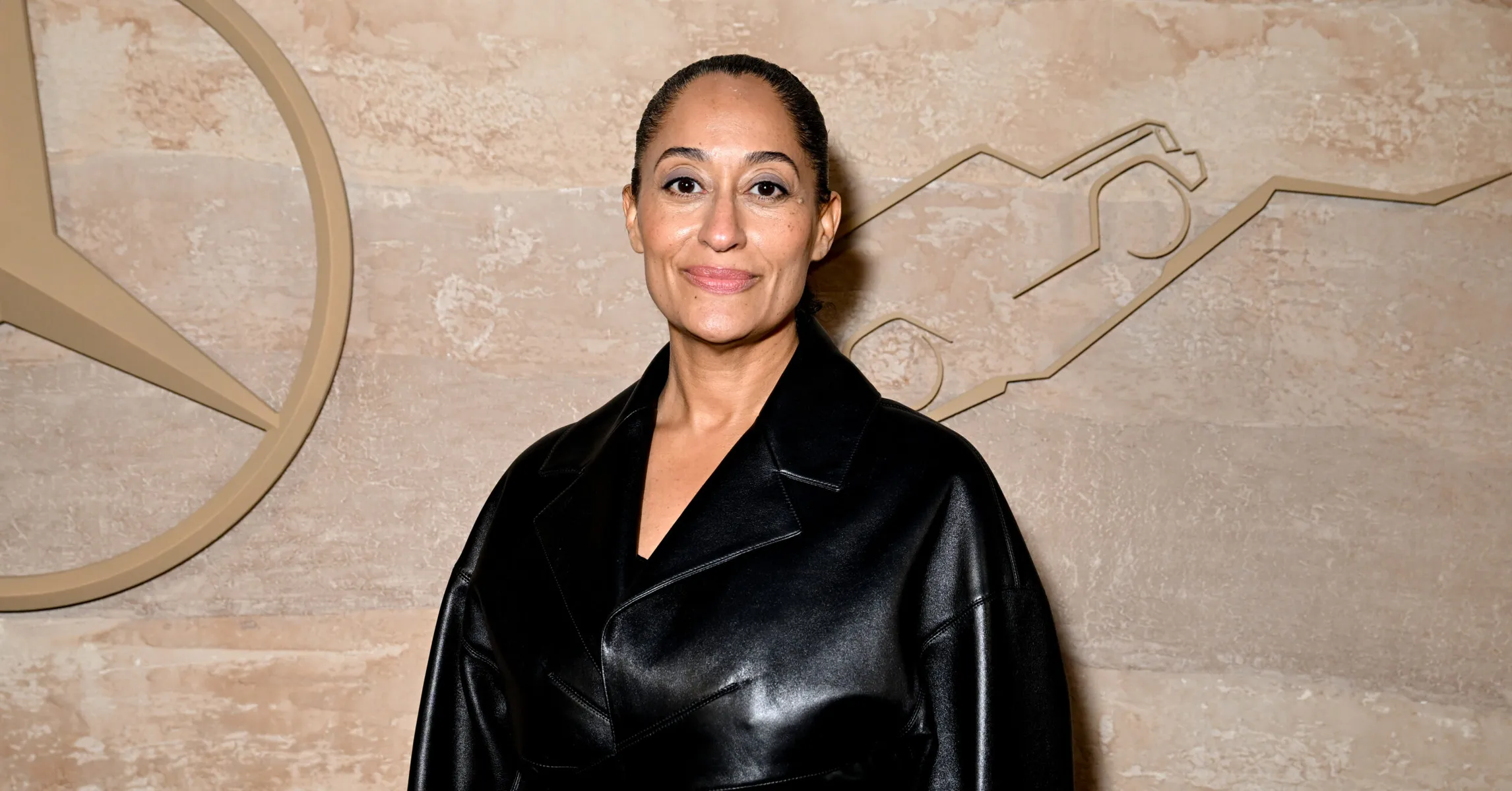 Tracee Ellis Ross Is Still Putting In That Work In The Gym, And Fans Are  Loving Her Body