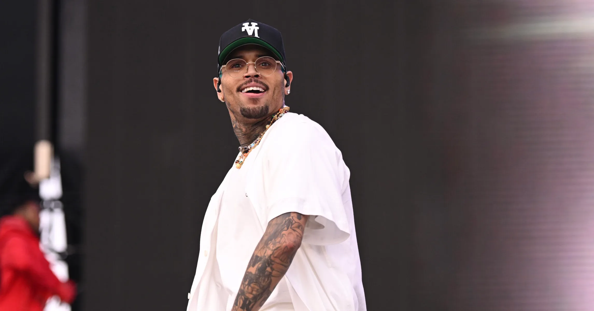 Chris Brown is criticized for his manicure