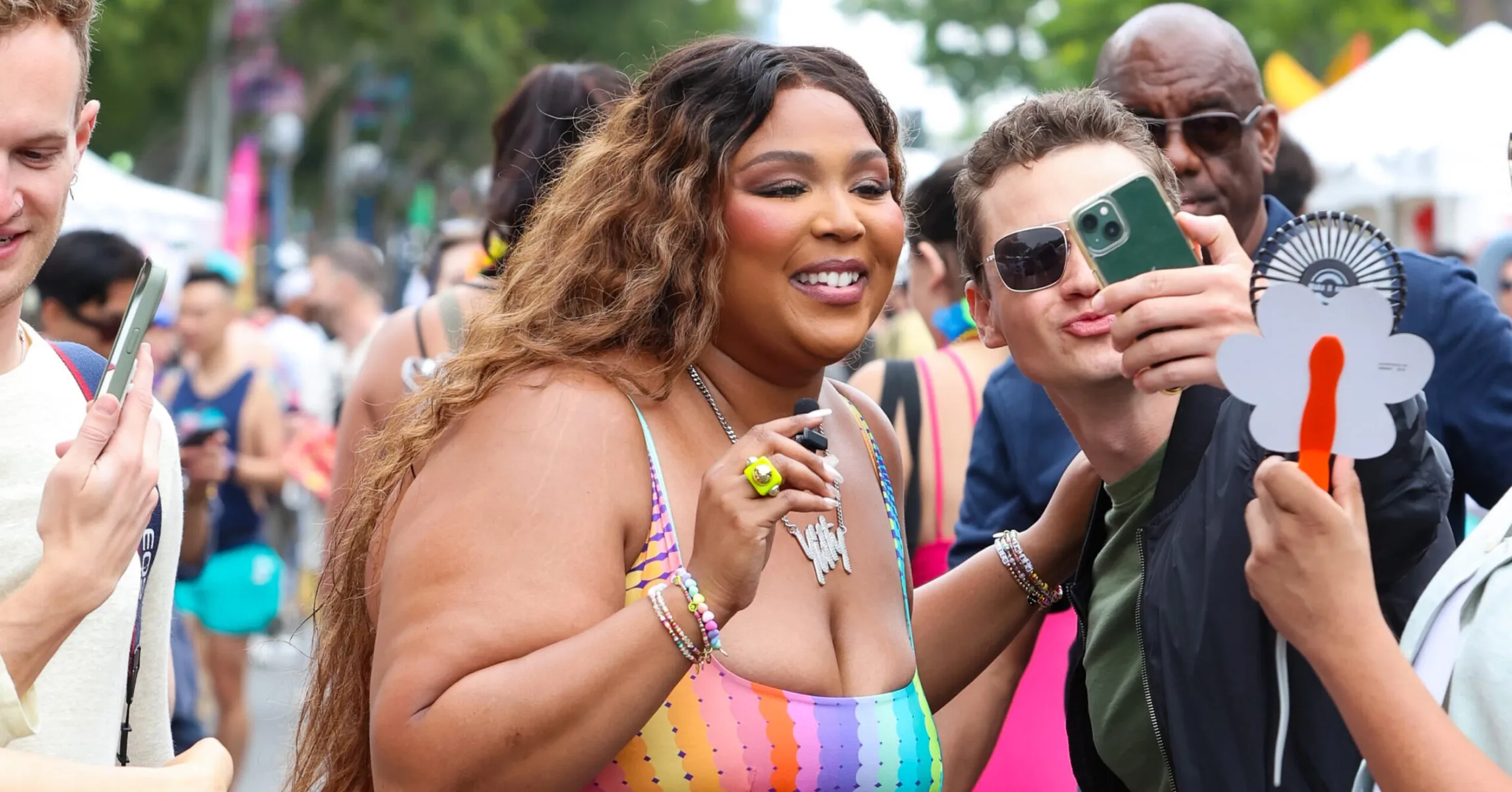 Lizzo Fans Defend Her From Trolls Amid Viral Before-And-After Fitness Comparison