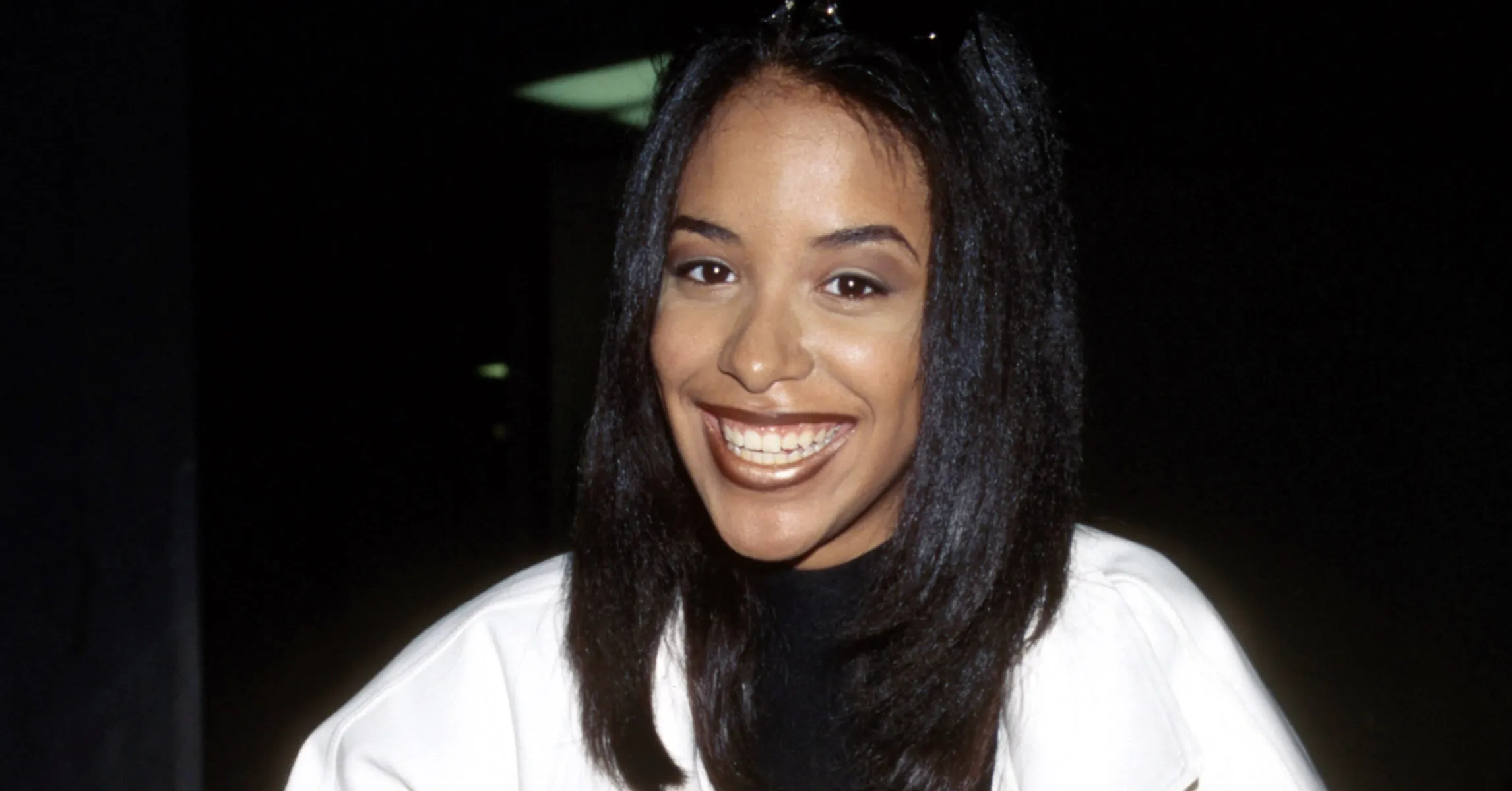 Aaliyah Was Unconscious Before Boarding Fatal Flight, Took Sleeping ...