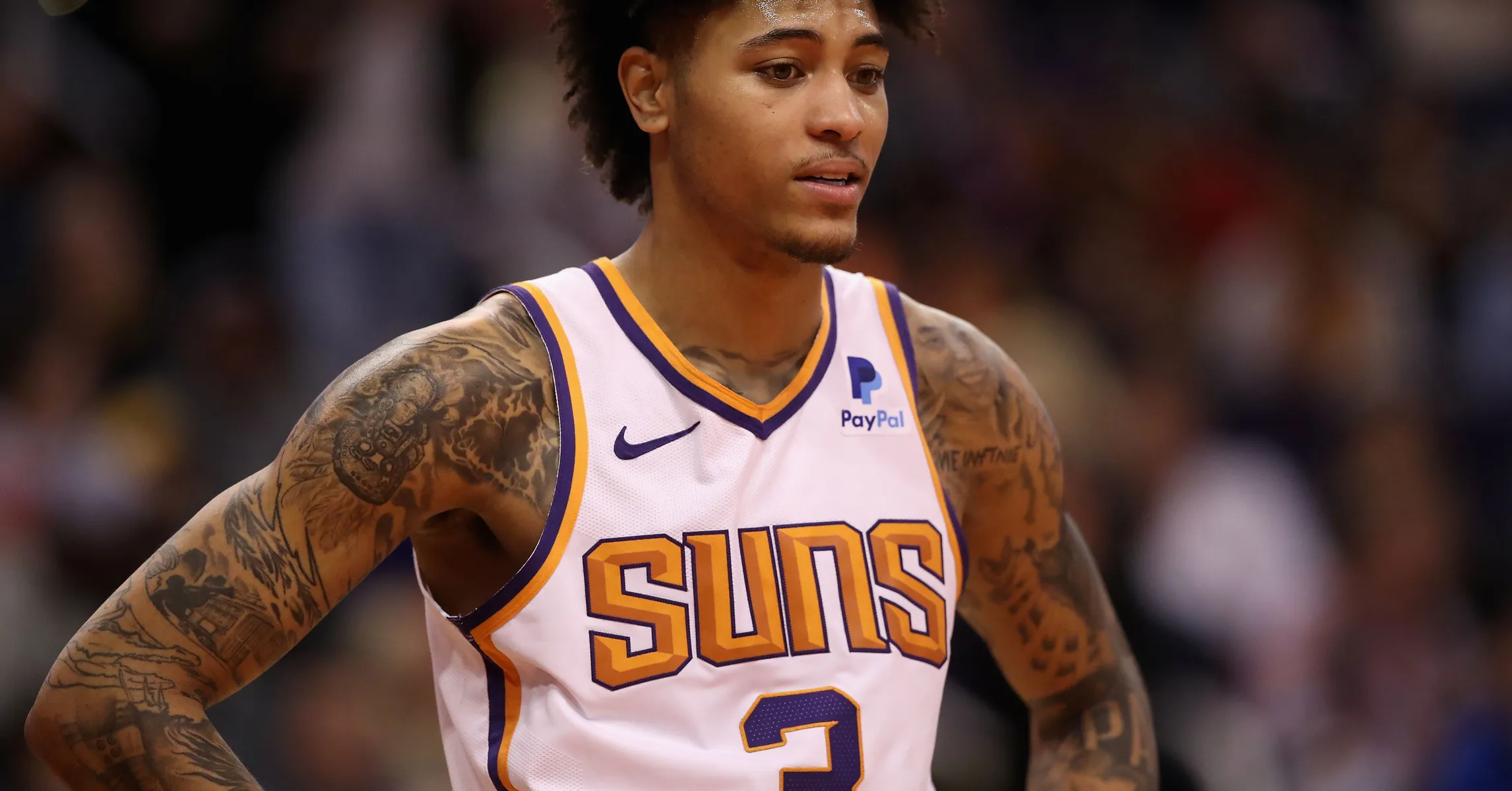 Kelly Oubre Jr. Cozies Up To Smoking Hot Model GF During Date Night