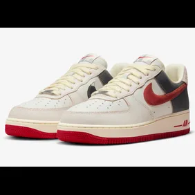 Nike-Air-Force-1-07-Chicago-FQ8743-121-5