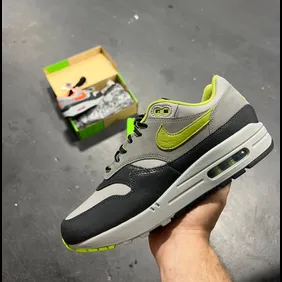 HUF-Nike-Air-Max-1-Pear-2024-HF3713-002