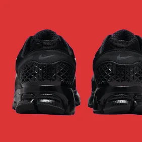 SneakerHeader.001