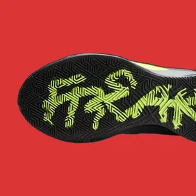 SneakerHeader.001