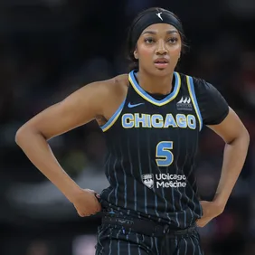 WNBA: AUG 30 Indiana Fever at Chicago Sky