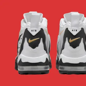 SneakerHeader.001