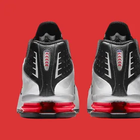 SneakerHeader.001