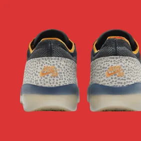 SneakerHeader.001