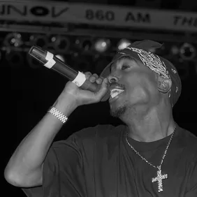 Tupac Shakur Live In Concert