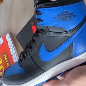 Air-Jordan-1-High-85-Royal-First-Look-1068x757