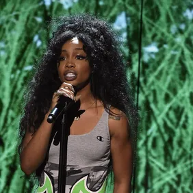 Entertainment: Sza