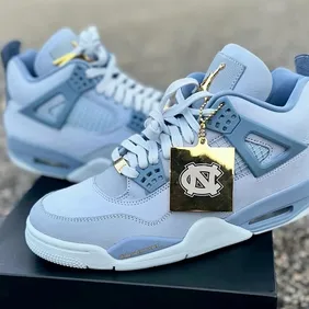 Air-Jordan-4-UNC-2025-PE