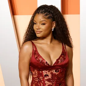 Halo Halle Bailey Recognizing Mom The Little Mermaid Film News