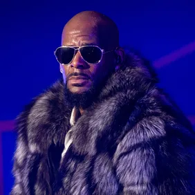 R Kelly Performance Prison Call Music News