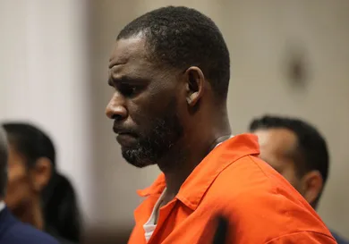 R. Kelly Fan Arrested For Allegedly Assaulting Another Fan