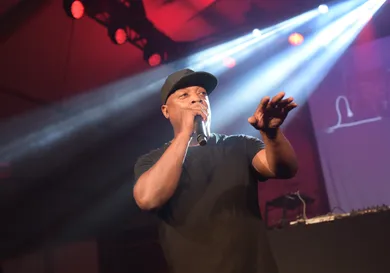 Russell Simmons' Rush Philanthropic Arts Foundation Hosts "Midnight At The Oasis" Annual Art For Life Benefit - Inside