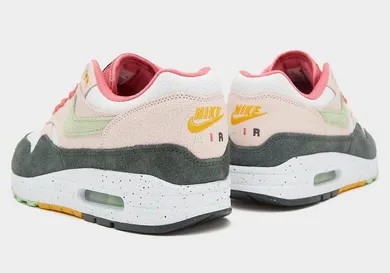 Nike-Air-Max-1-Light-Soft-Pink-Vapor-Green-Anthracite-FZ4133-640-3