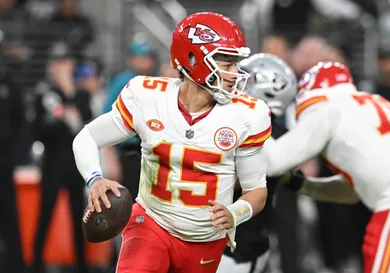 Kansas City Chiefs v Las Vegas Raiders