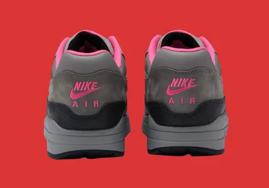 SneakerHeader.001