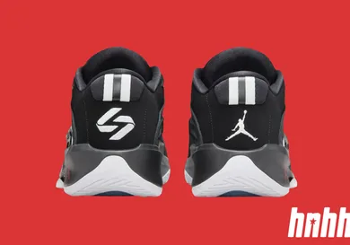 SneakerHeader.001