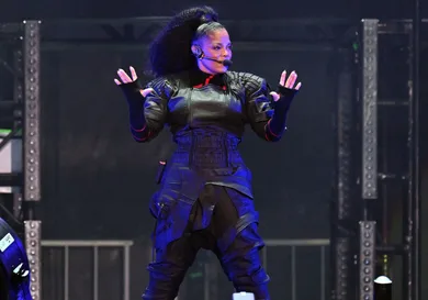 Janet Jackson Blows Fans Away By Revealing Celebrity Relatives: Watch