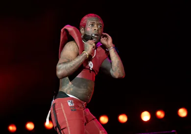 Lil Uzi Vert Seemingly Uses Nitrous Oxide During Studio Session: Watch