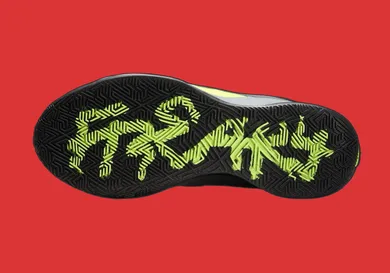 SneakerHeader.001