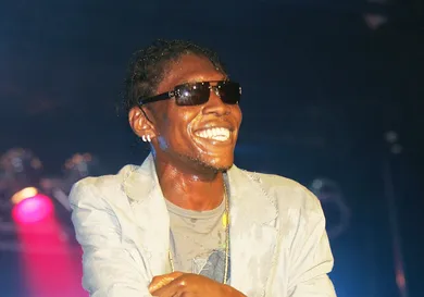 Vybz Kartel’s Fiancée Sidem Ozturk Checks Him For Flirting With Fans