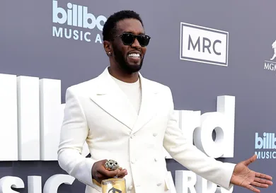 2022 Billboard Music Awards - Red Carpet