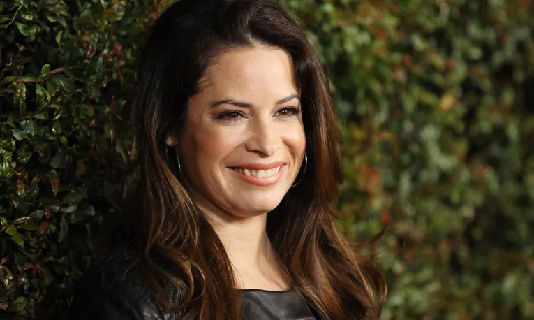 Holly Marie Combs Net Worth 2024: What Is The 