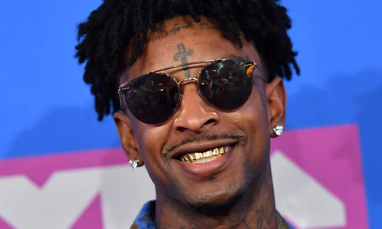 21 Savage Looks Different In New Photos, Fans Think Latto Is Responsible