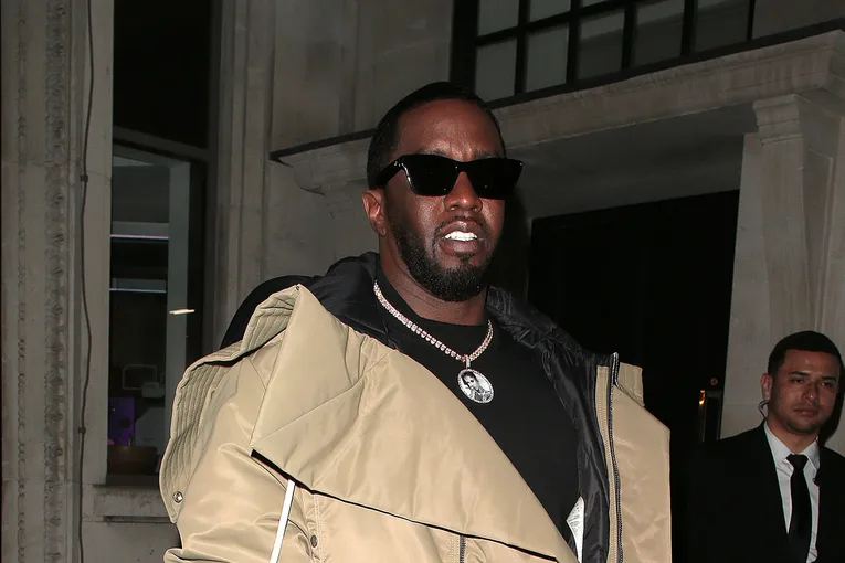 Diddy & Stevie J All Smiles At Miami Cafe After Homeland Security Raids