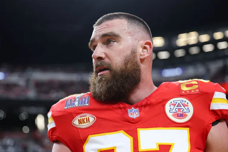 Travis Kelce Suffered A Hilarious Wardrobe Malfunction During Old Interview